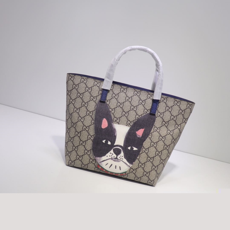G*u*i shopping bags